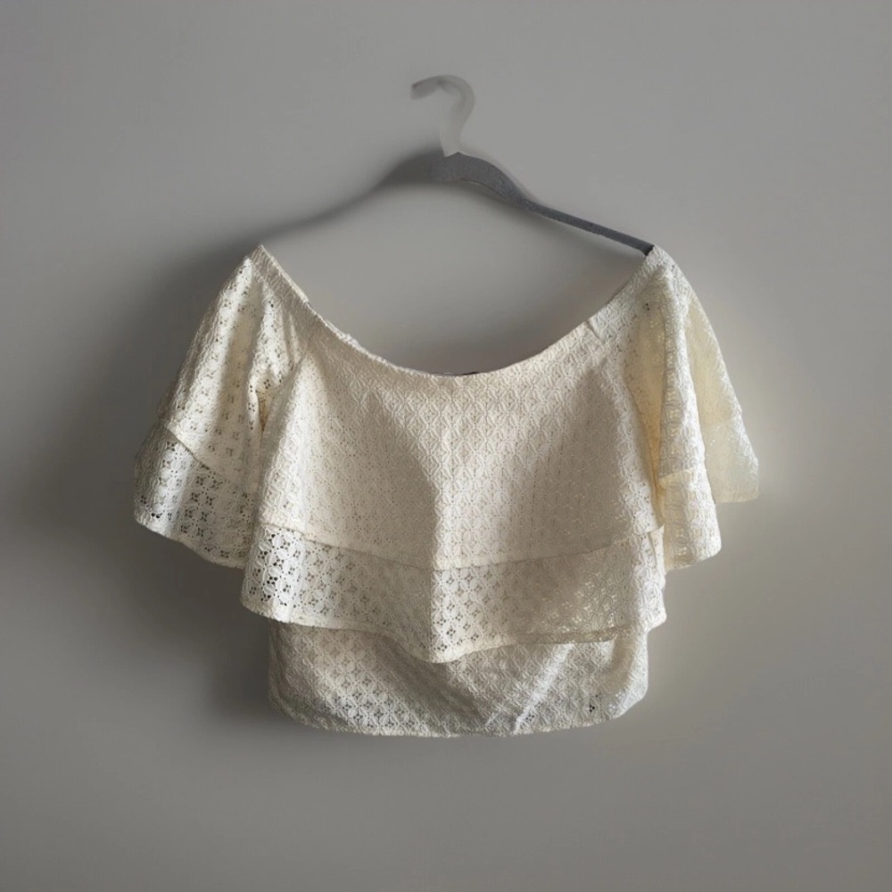 Banana Republic Off the Shoulder Eyelet Top XS Ivory Cream